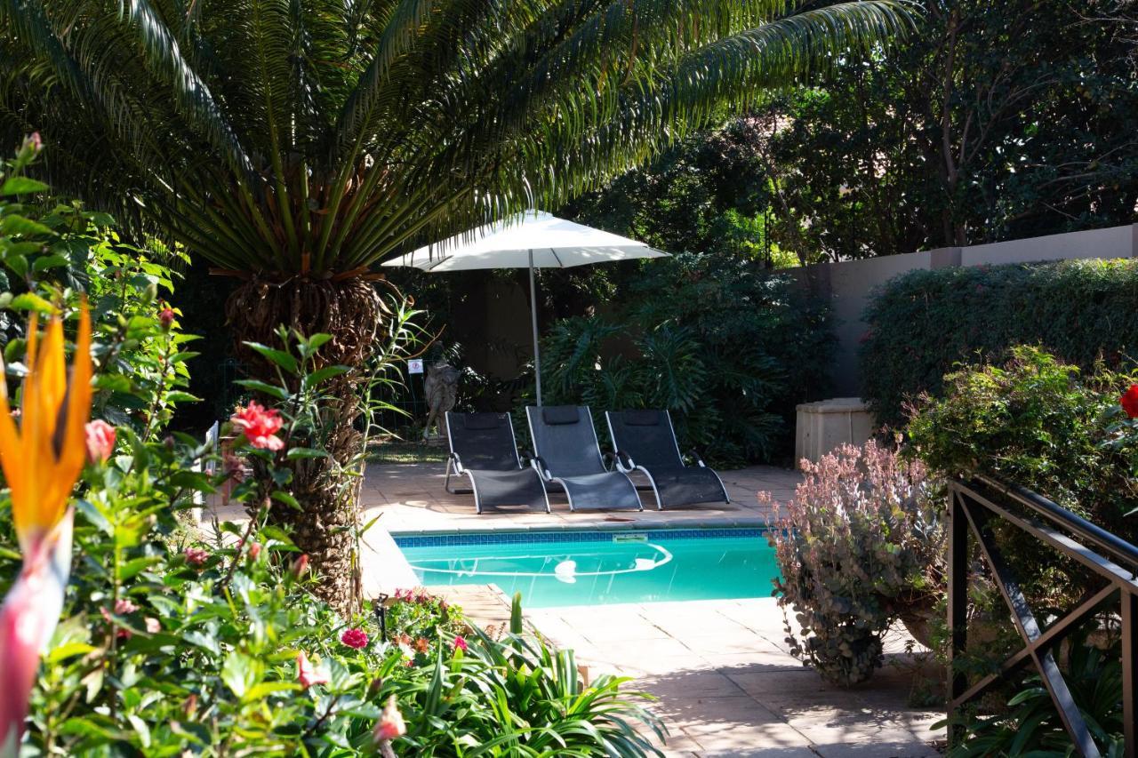 Constantia Manor Guest House Pretoria-Noord Exterior foto
