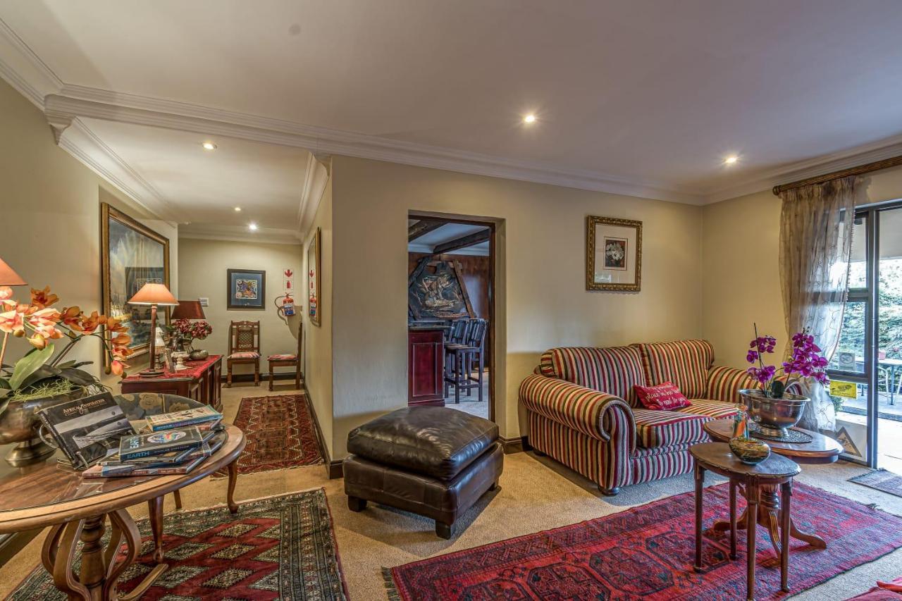 Constantia Manor Guest House Pretoria-Noord Exterior foto