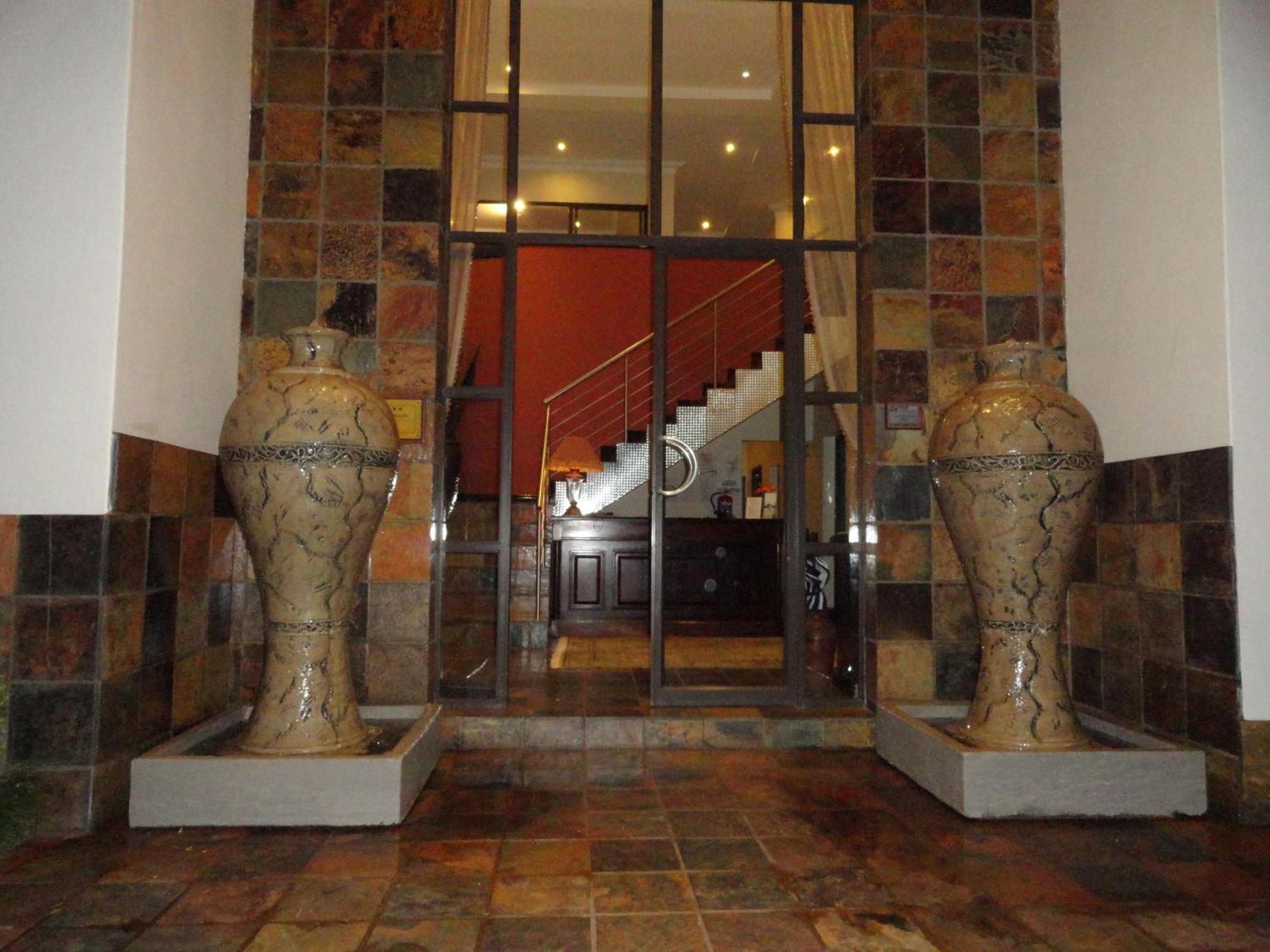 Constantia Manor Guest House Pretoria-Noord Exterior foto