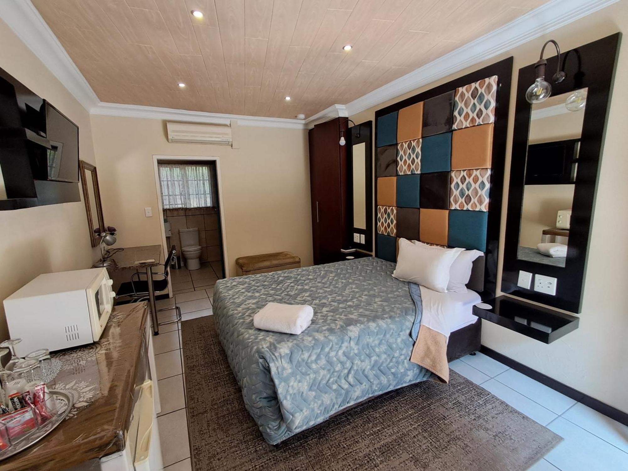 Constantia Manor Guest House Pretoria-Noord Exterior foto
